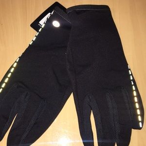 lululemon gloves